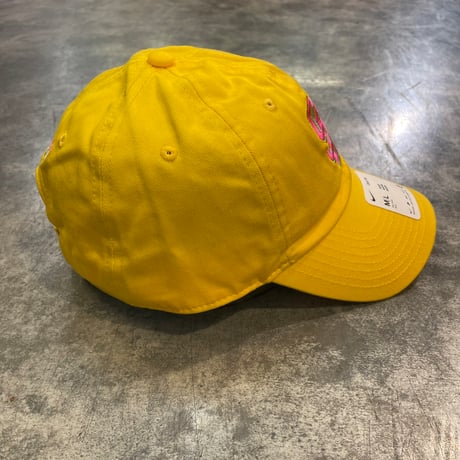 日本未発売モデル NIKE×San Diego Padres　Club CAP YELLOW N-23