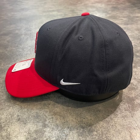 日本未発売モデル  NIKE× Boston Red Sox　TOW TONE NAVY/RED　NIKE PRO DEEP  カーブバイザー N-97