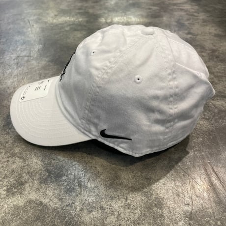 日本未発売モデル  NIKE× WHITE SOX LOGO WHITE Club Cap N-51
