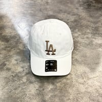 USA買付　 NIKE×Los Angeles Dodgers Club CAP WHITE×light brown N-181
