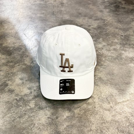 USA買付　 NIKE×Los Angeles Dodgers Club CAP WHITE×light brown N-181