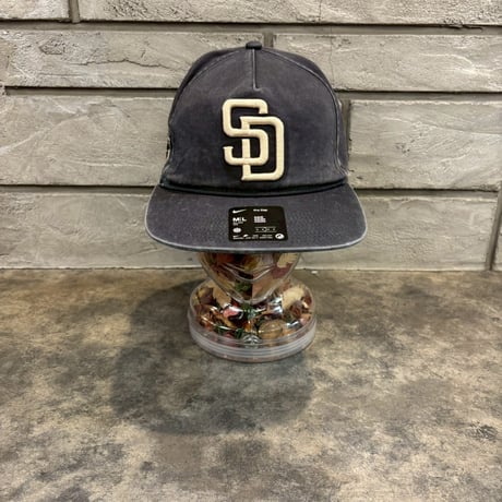 USA買付  NIKE× San Diego Padres Nike Monotone Pro Adjustable Hat N-183