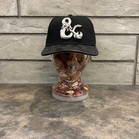 USA買付 Dungeons & Dragons Youth Snapback Hat - Black　US-50