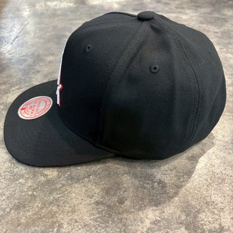 日本未発売モデル  Mitchell &Ness  white sox   black  M-22