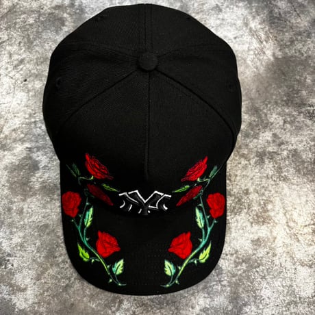 USA買付 NEW ERA 9FORTY NEW YORK YANKEES ROSE EMBROIDERY BLACK CAP　NEWERA -76