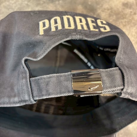 USA買付  NIKE× San Diego Padres Nike Monotone Pro Adjustable Hat N-183