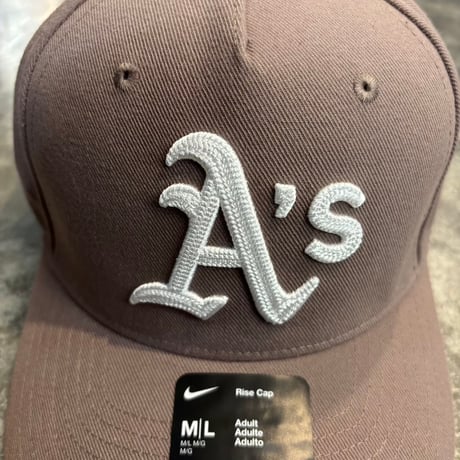 日本未発売モデル  Athletics Nike Rise Performance Adjustable Hat - Brown　Nー195