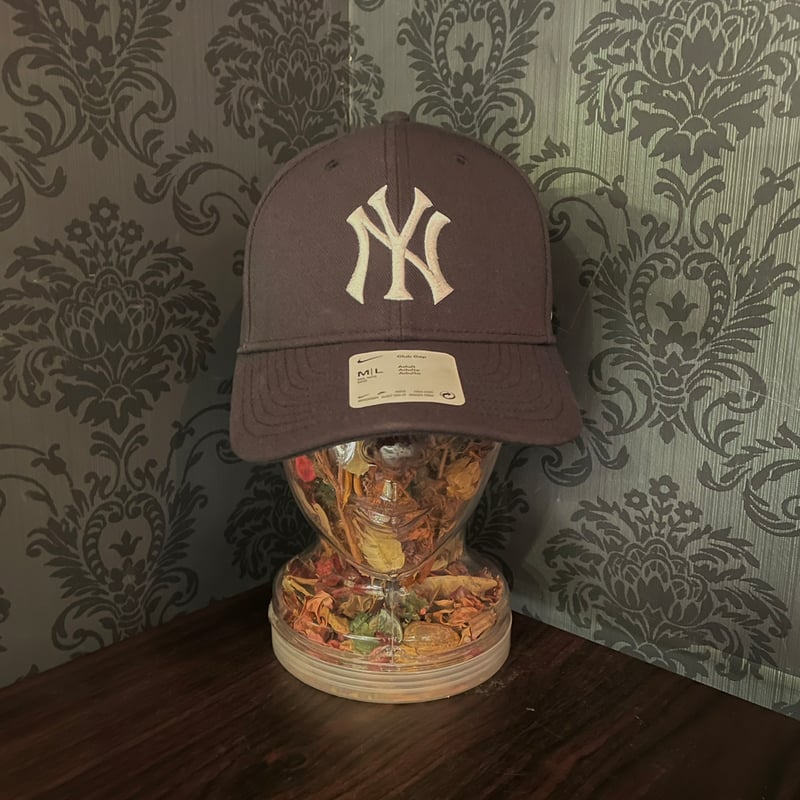 日本未発売モデル NIKE×YANKEES Club CAP NAVY HARD TYPE 日本未発売モデル NIKE×YANKEES Club CAP NAVY HARD TYPE