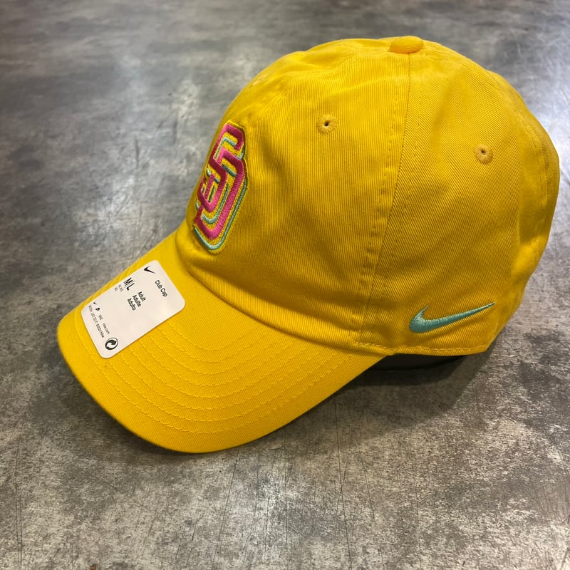 日本未発売モデル NIKE×San Diego Padres Club CAP YELLOW 日本未発売モデル NIKE×San Diego Padres Club CAP YELLOW