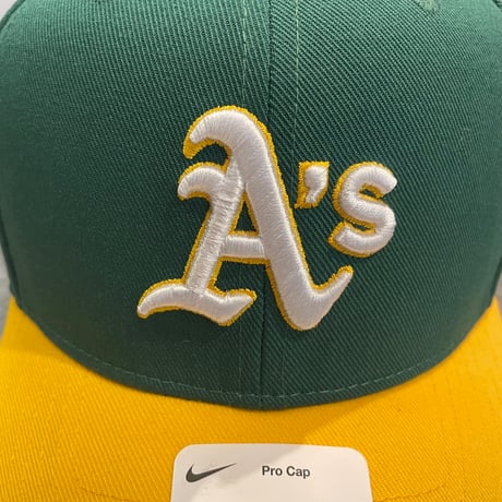 日本未発売モデル  NIKE× Oakland Athletics　TOW TONE GREEN/YELLOW　NIKE PRO DEEP  カーブバイザー N-69