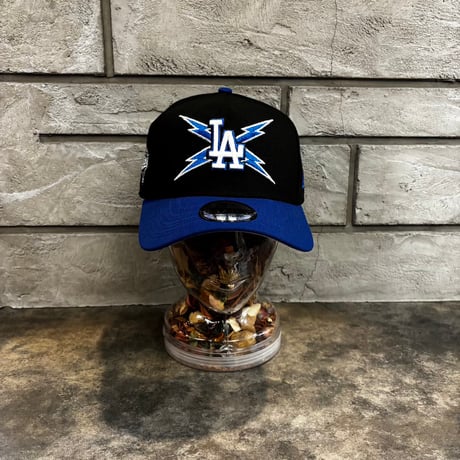 USA買付  Los Angeles Dodgers Lightning Logo 9FORTY A-Frame Adjustable Cap Black/Royal Blue 　NEWERA -83