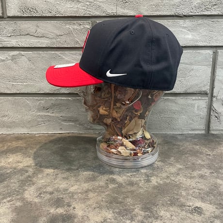 日本未発売モデル  NIKE× Boston Red Sox　TOW TONE NAVY/RED　NIKE PRO DEEP  カーブバイザー N-97