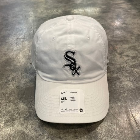 日本未発売モデル  NIKE× WHITE SOX LOGO WHITE Club Cap N-51