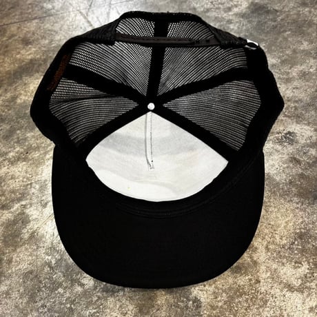 USA買付 SALTY CREW FIND REFUGE IN THE SEA FISH PATCH TRUCKER SNAPBACK CAP BLACK　US-58