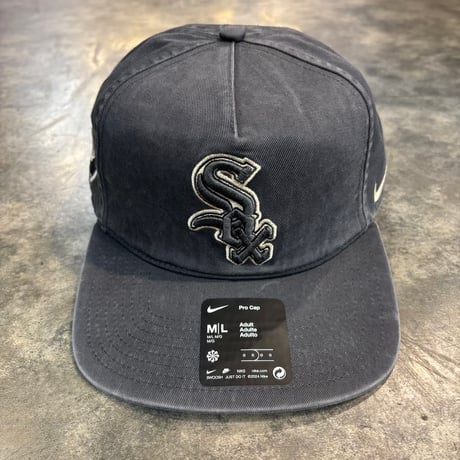 USA買付 Chicago white sox Nike Monotone Pro Adjustable Hat - Anthracite N-194