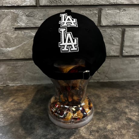 USA買付　New Era LA Multi Logo 9FORTY Cap - Black  NEWERA-70