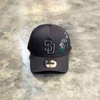 USA買付 San Diego padres 'Gray Tonal Roses' 9FORTY A-Frame Snapback NEWERA -56