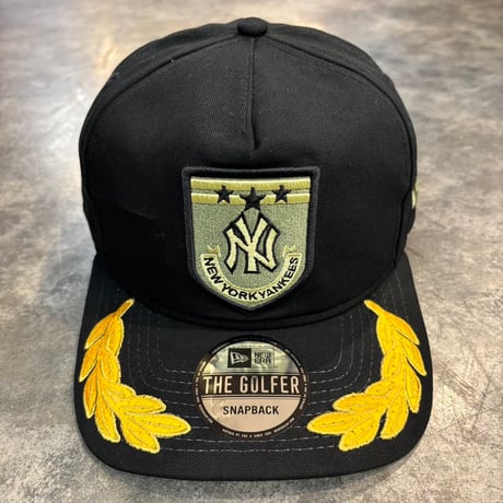 USA買付  New York Yankees 'Military Patch' Pre-Curved Golfer Snapback　NEWERA -52