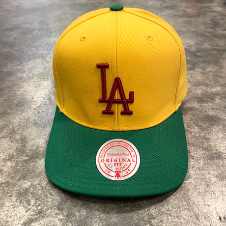 日本未発売モデル  Mitchell &Ness Los AngelesDodgers カーブバイザー YELLOW  M-11