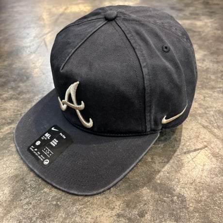 USA買付  Atlanta Braves Nike Monotone Pro Adjustable Hat - Anthracite N-186