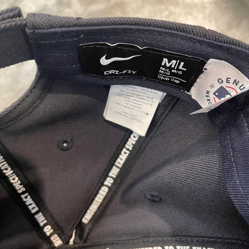 日本未発売モデル NIKE×YANKEES Club CAP NAVY HARD TYPE 日本未発売モデル NIKE×YANKEES Club CAP NAVY HARD TYPE