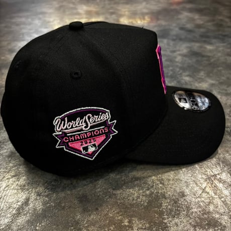 USA買付 Los Angeles Dodgers 9FORTY A-Frame Cap Black with 2025 World Series Champions Patch　NEWERA -85