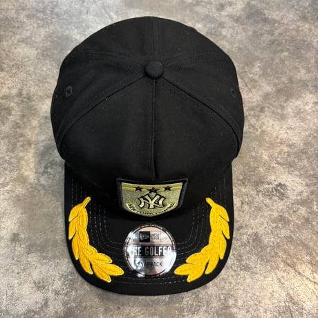 USA買付  New York Yankees 'Military Patch' Pre-Curved Golfer Snapback　NEWERA -52