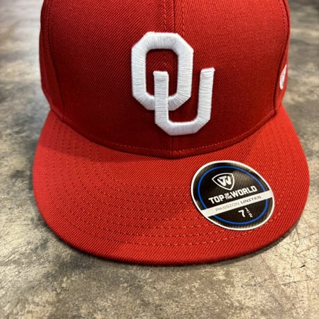 USA買付　Oklahoma Sooners Top of the World Team Color Fitted Hat - RED 7 2/1 (59.6cm)　US-23