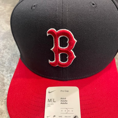 日本未発売モデル  NIKE× Boston Red Sox　TOW TONE NAVY/RED　NIKE PRO DEEP  カーブバイザー N-97