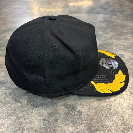 USA買付  New York Yankees 'Military Patch' Pre-Curved Golfer Snapback　NEWERA -52