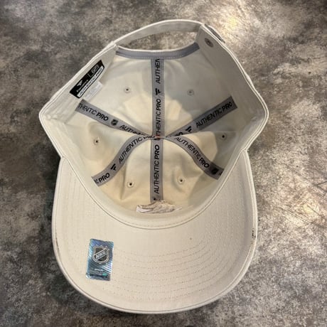 USA買付Seattle Kraken Fanatics Authentic Pro Road 2 Adjustable Hat - IVORY US-26