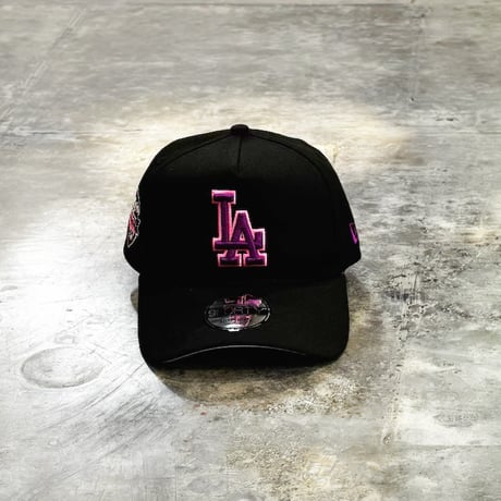 USA買付 Los Angeles Dodgers 9FORTY A-Frame Cap Black with 2025 World Series Champions Patch　NEWERA -85