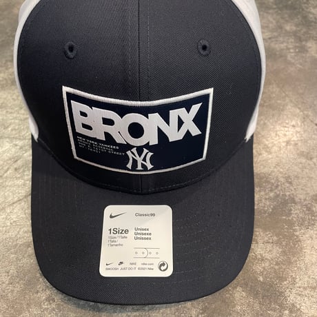 USA限定  NIKE× NEW YORK YANKEES 日本未発売モデル NAVY×WHITE N-125