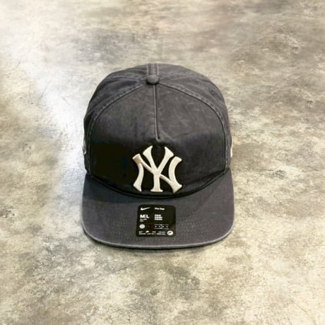 【日本未発売】ヤンキースNike Gray Club Adjustable 日本未発売モデル NIKE×NEWYORK YANKEES Club CAP GRAY HA
