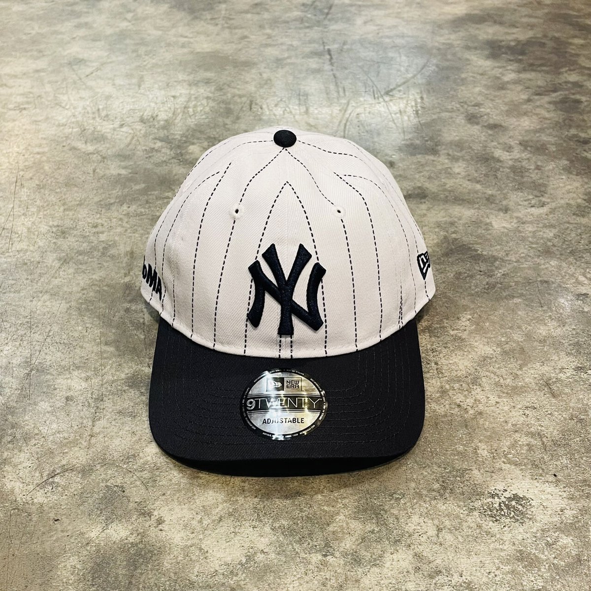 MoMA YANKEES 9TWENTY New Era ストライプ MoMA x NEW ERA NY YANKEES 9TWENTY PINSTRIPE USA