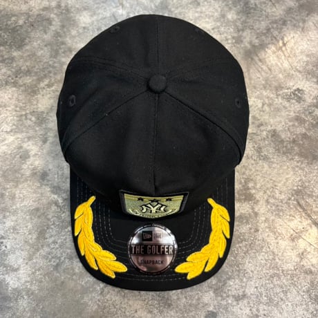 USA買付  New York Yankees 'Military Patch' Pre-Curved Golfer Snapback　NEWERA -52