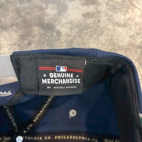 日本未発売モデル  Mitchell &Ness YANKEES collection カーブバイザー NAVY M-21
