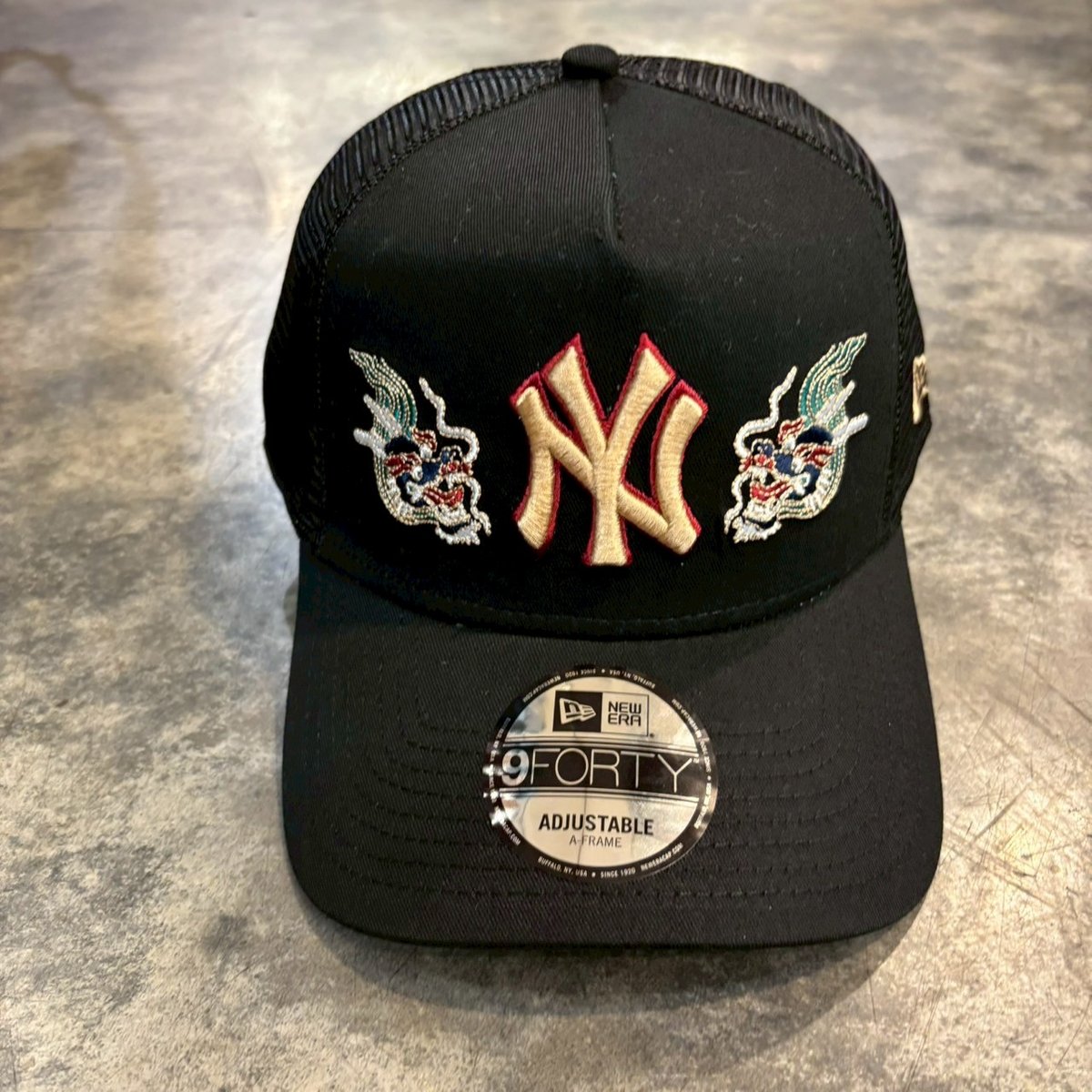 USA買付 New York Yankees 'Dragon Collection 2.0'