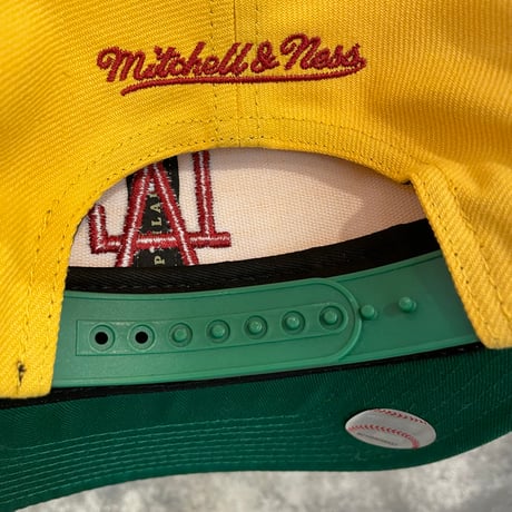 日本未発売モデル  Mitchell &Ness Los AngelesDodgers カーブバイザー YELLOW  M-11