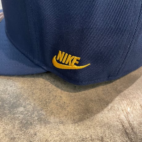 日本未発売モデル  NIKE X WEST VIRGINIA MOUNTAINEERS  -NAVY  7/2159.6cm N-117