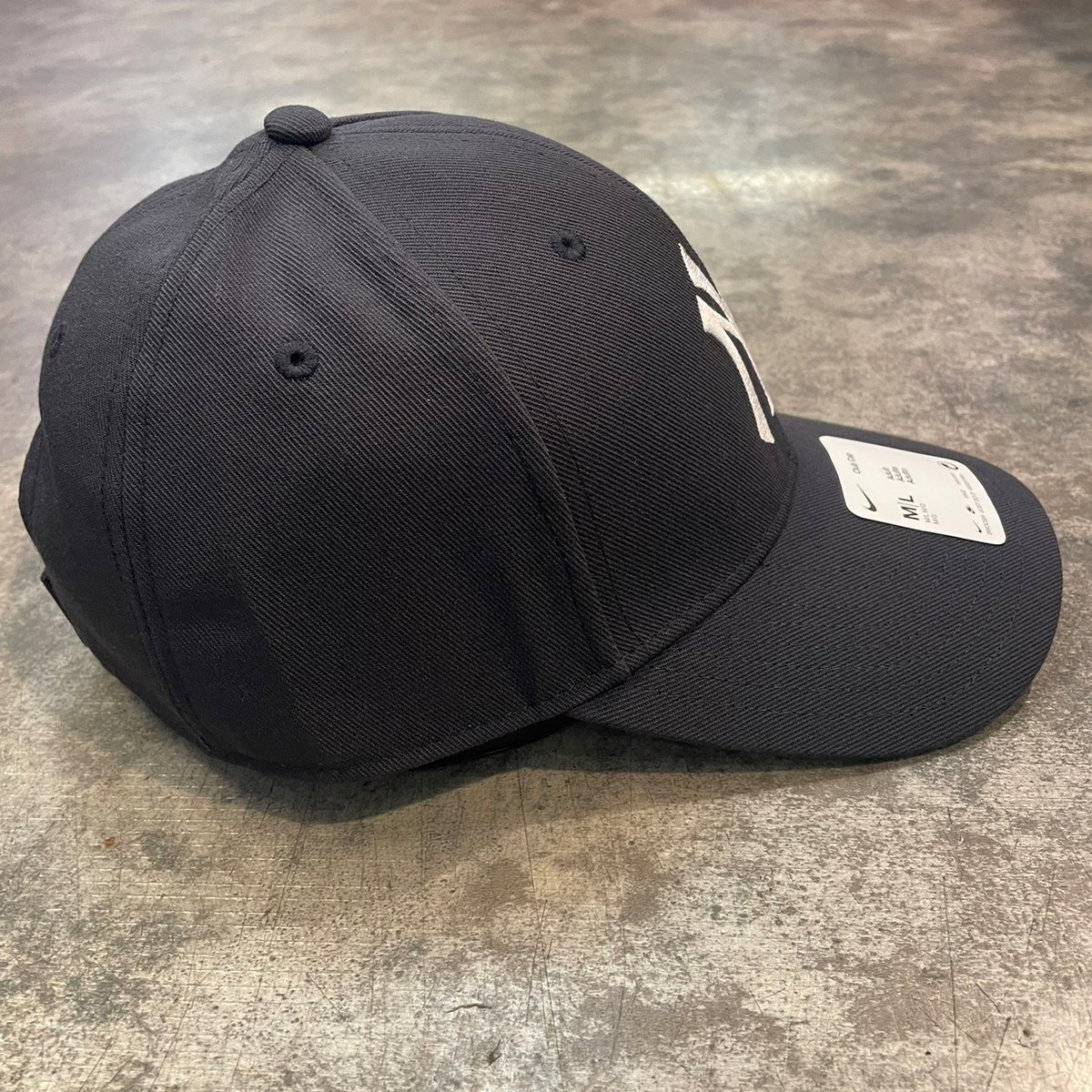 日本未発売モデル NIKE×YANKEES Club CAP NAVY HARD TYPE ...