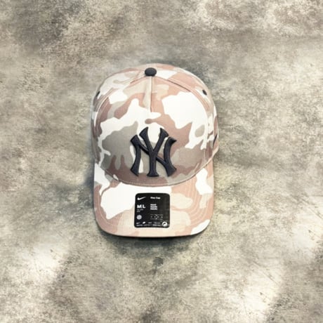【日本未発売】ヤンキースNike Gray Club Adjustable fit=scale-down,w=1200