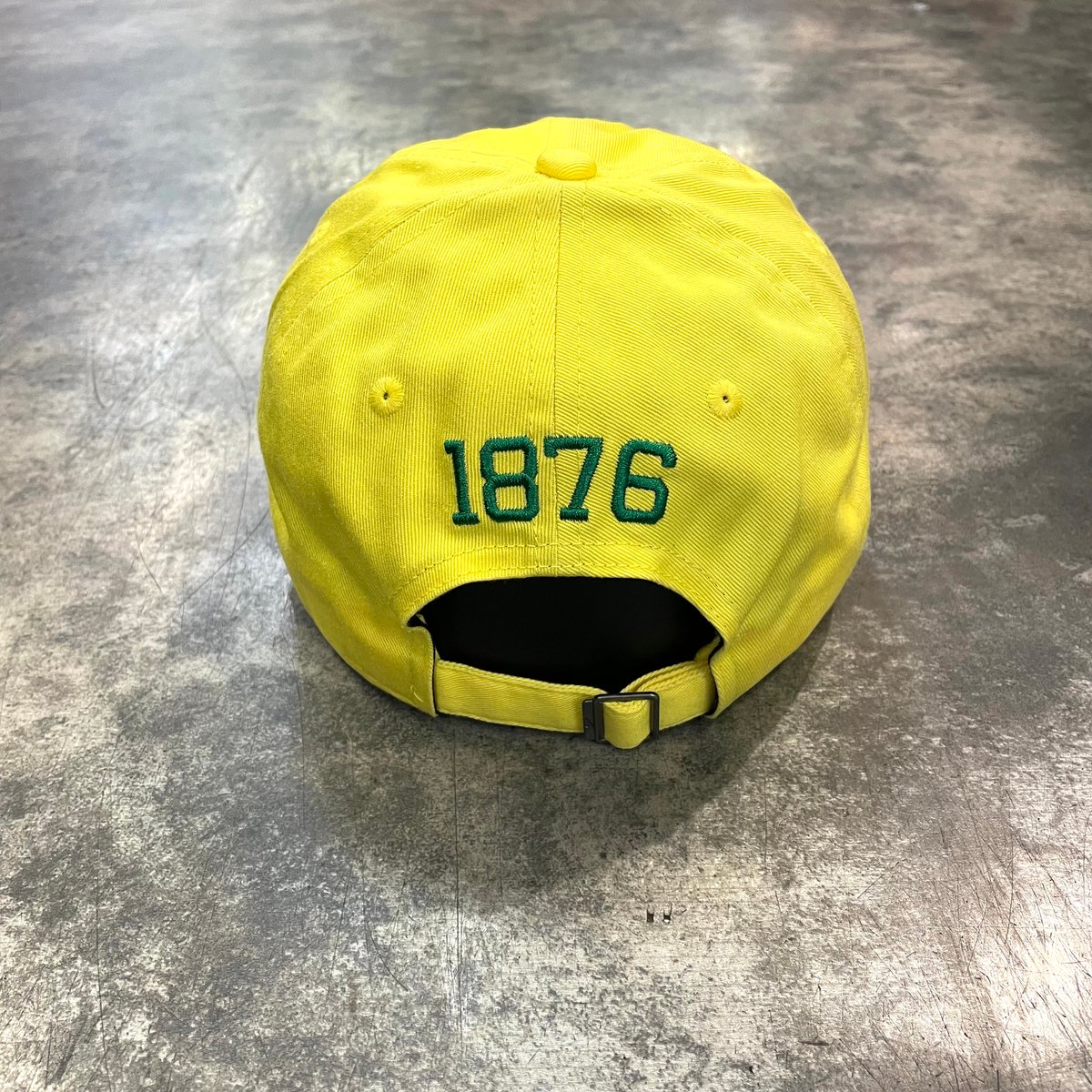 日本未発売モデル Oregon Ducks Nike Legacy Club Performa 日本未発売モデル Oregon Ducks Nike Legacy Club Performa