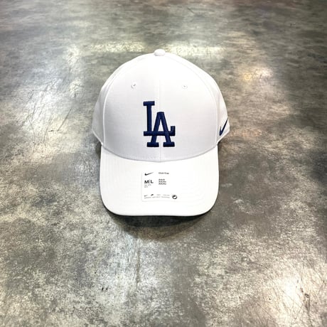 日本未発売モデル NIKE×Losangels DodgersClub CAP WHITE/NAVY  HARD TYPE N-81