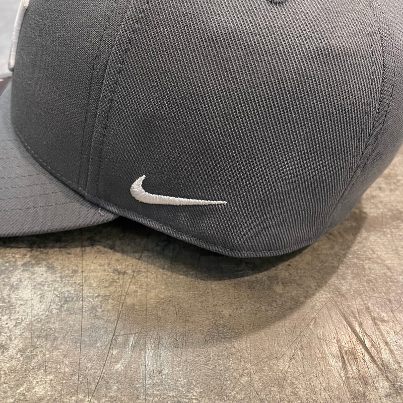 日本未発売モデル NIKE×NEWYORK YANKEES Club CAP GRAY HA