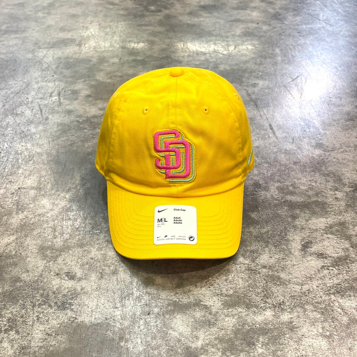 日本未発売モデル NIKE×San Diego Padres Club CAP YELLOW 日本未発売モデル NIKE×San Diego Padres Club CAP YELLOW