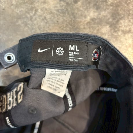 USA買付  NIKE× San Diego Padres Nike Monotone Pro Adjustable Hat N-183