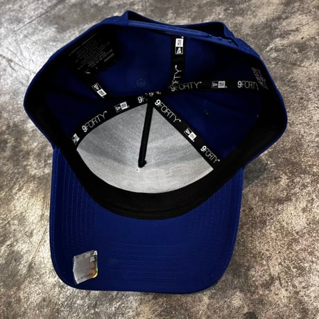 USA買付  NFL NEW YORK GIANTS OLD ENGLISH NY 9FORTY A-FRAME ROYAL BLUE　NEWERA -90