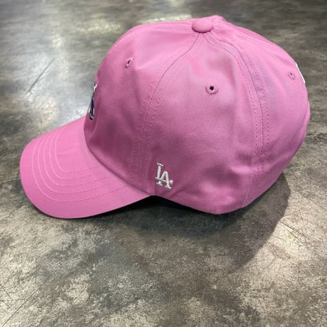 海外限定モデル　MLB Los Angeles Dodgers　Adjustable CAP PINK MLB-3