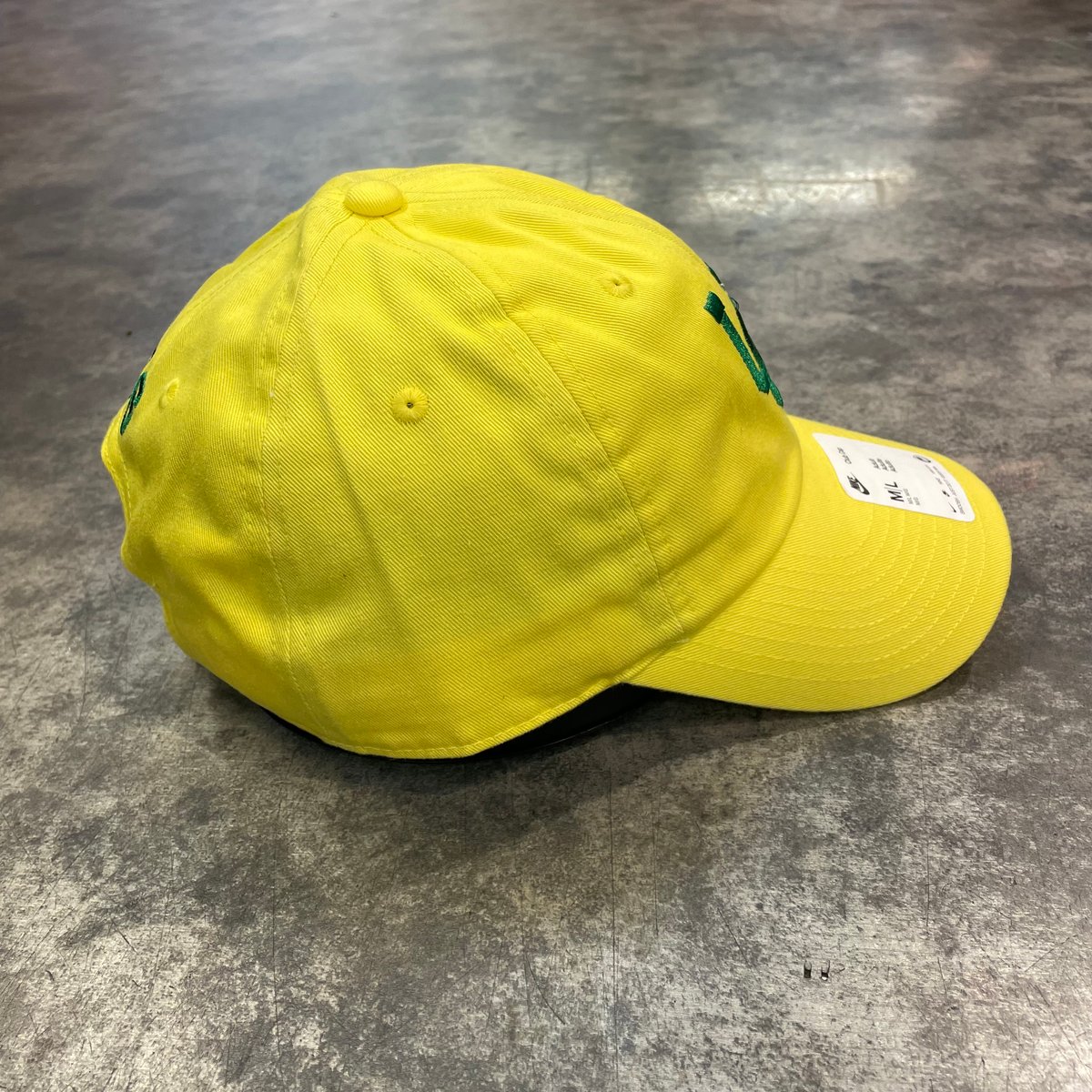 NIKE発祥の地 OREGON Ducks オレゴン大学 オール刺繍 キャップ NIKE発祥の地 OREGON Ducks オレゴン大学 オール刺繍 キャップ